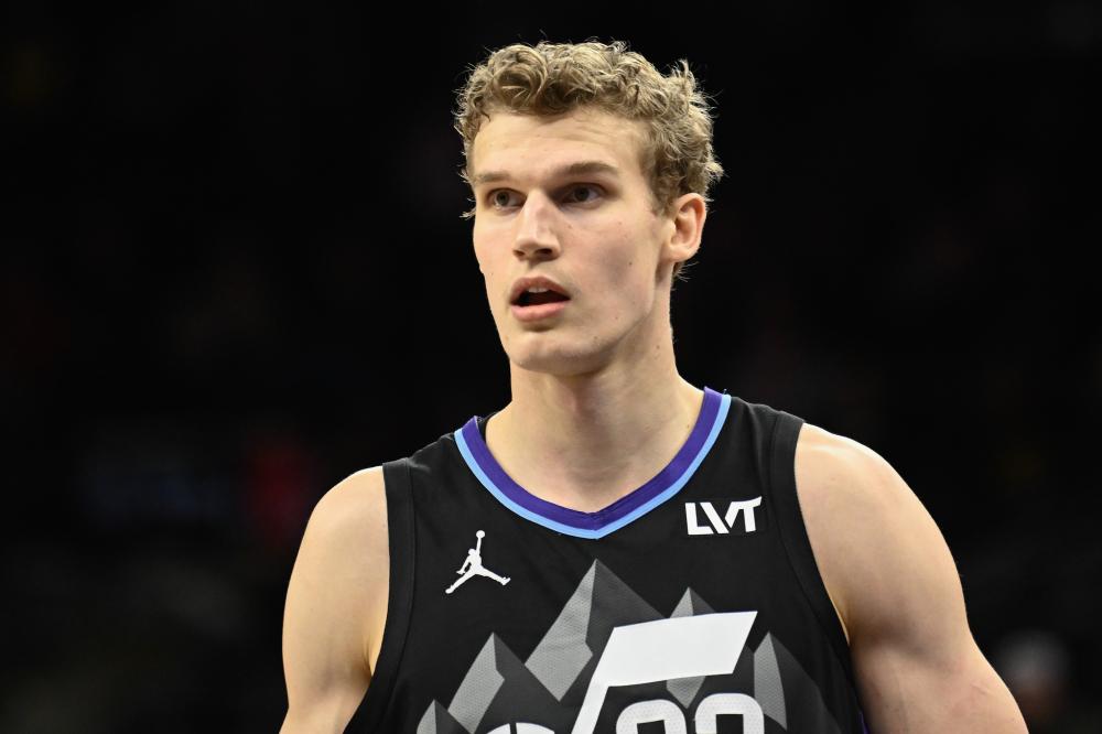 强调团队合 强调团队合